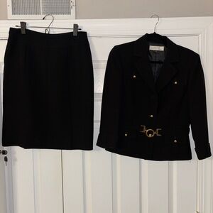TAHARI Black Skirt Suit Set